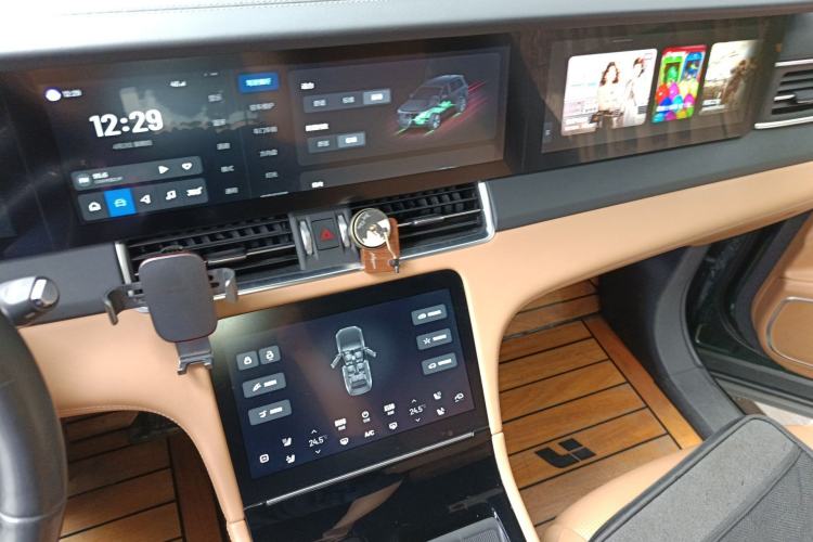 Used Li Auto ONE 2021 Extended-Range 6-Seater Version Audio And AC Panel