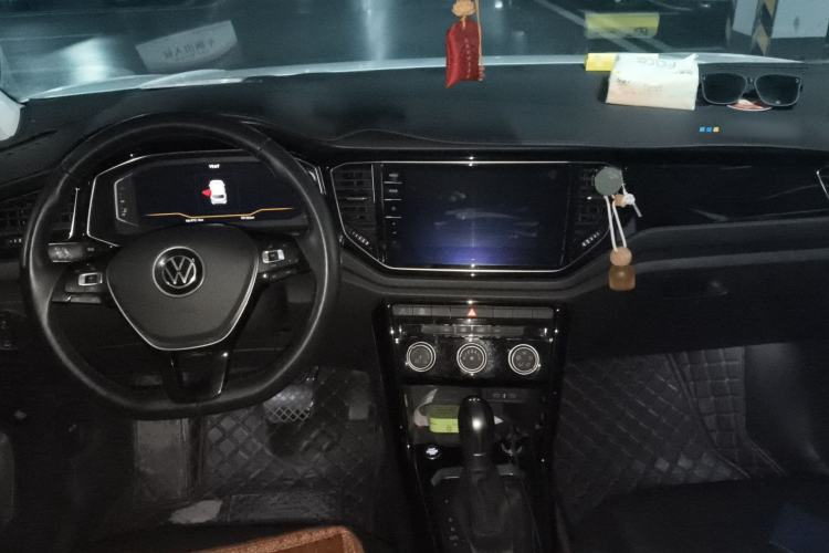 Used Volkswagen T-ROC 2021 280TSI DSG Two-Wheel Drive Comfort Connect Edition
