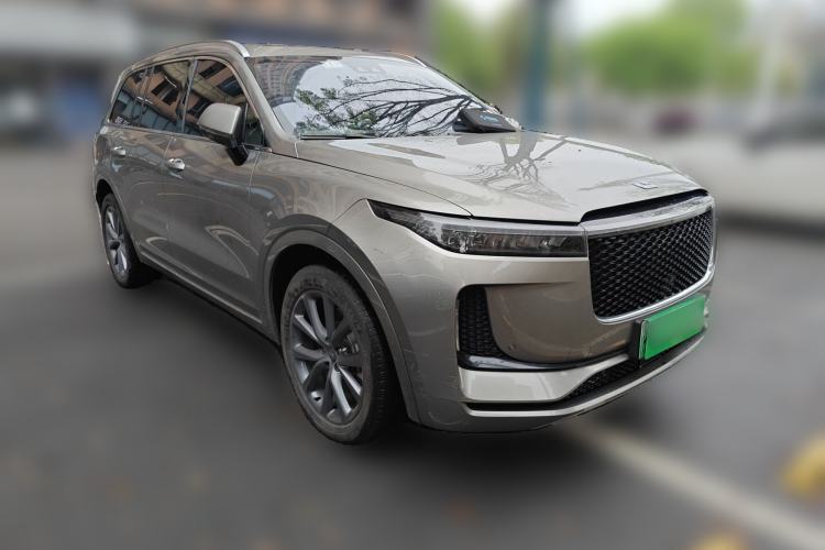 Used Li Auto ONE 2020 Extended-Range 6-Seater Version Front Right 45 Deg