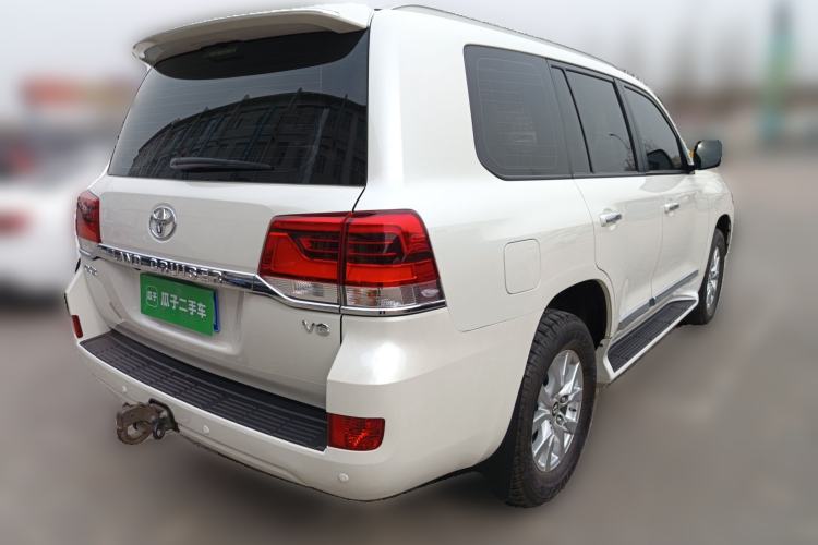 Used Toyota Land Cruiser 
