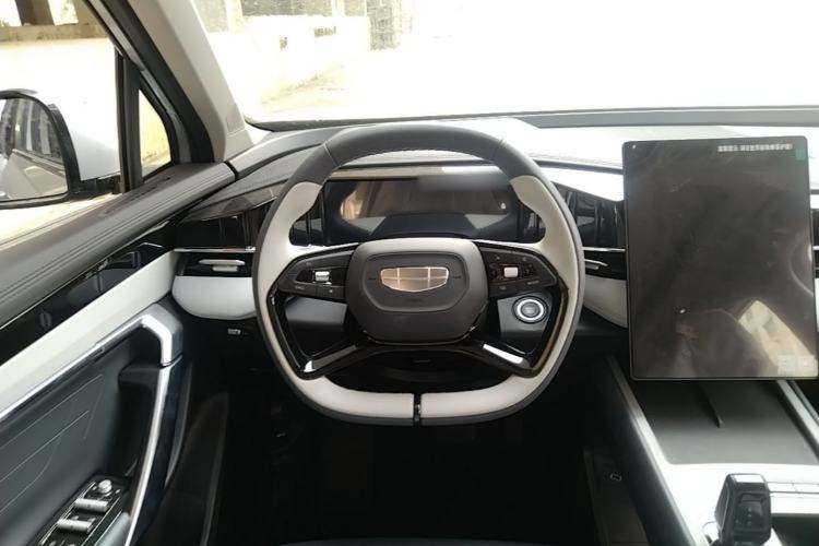 Used Geely Auto FX11 2024 1.5TD DCT Dragon Edition
