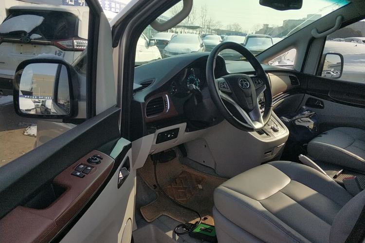 Used JAC Refine M5 2016 2.0T Gasoline Automatic Business Edition