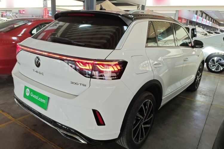 Used Volkswagen T-ROC 2023 300TSI DSG Two-Wheel Drive Starlight Edition
