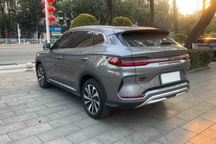 Used BYD Song PLUS New Energy 2023 Champion Edition DM-i 110KM Flagship Model