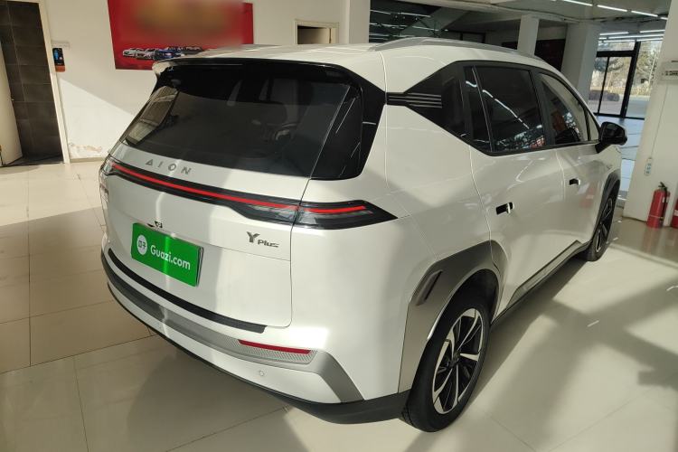 Used AION Y 2023 Younger Star Edition
