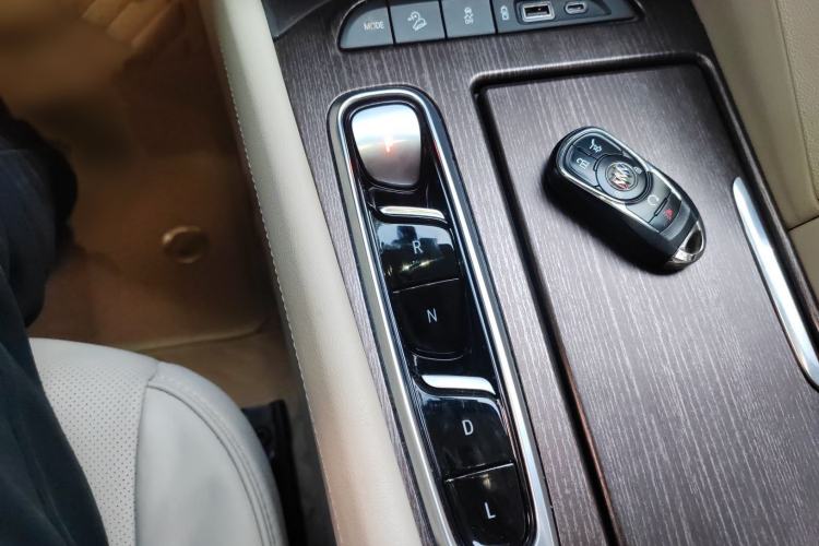 Used Buick Enclave 2020 28T All-Wheel Drive Avenir