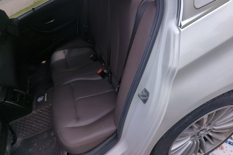 Used BMW 3 Series 2018 320Li Fashion Model Left Rear Seat