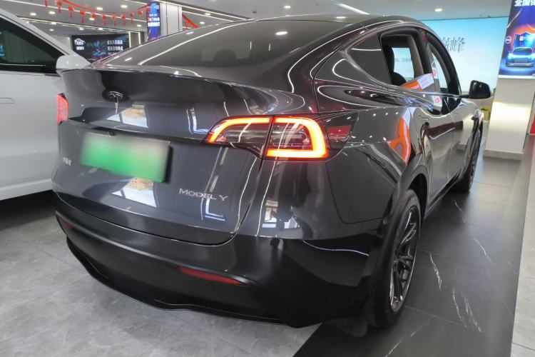 Used Tesla Model Y 2024 Rear-Wheel-Drive Version
