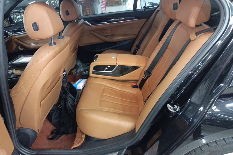 Used BMW 5 Series 2018 Restyled 530Li Leading Edition M Sport Package
