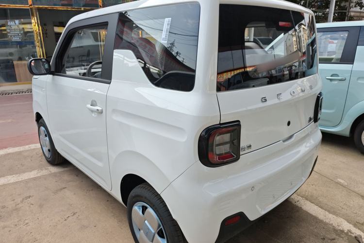 Used Geely Galaxy Panda 2024 Panda Mini 200km Endurance Bear