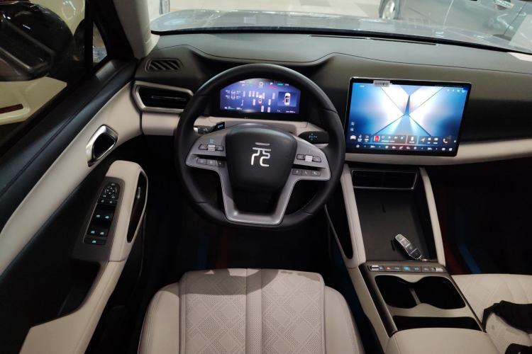 Used BYD Yuan UP 2025 Intelligent Driving Version 401 KM Dynamic Edition