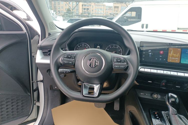 Used MG 5 2022 180 DVVT CVT Youth Style Edition
