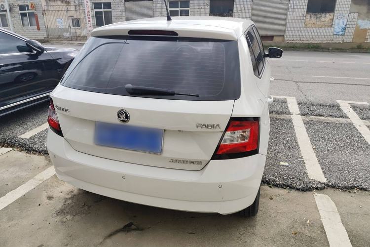 Used Skoda Fabia 2017 1.4L Automatic Car Enjoy Edition