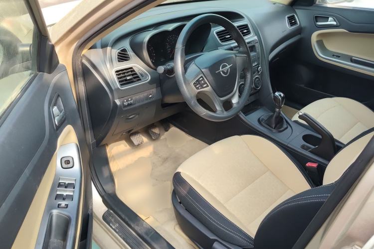 Used Haima Fumei 2014 M5 1.6L Manual Elite Model
