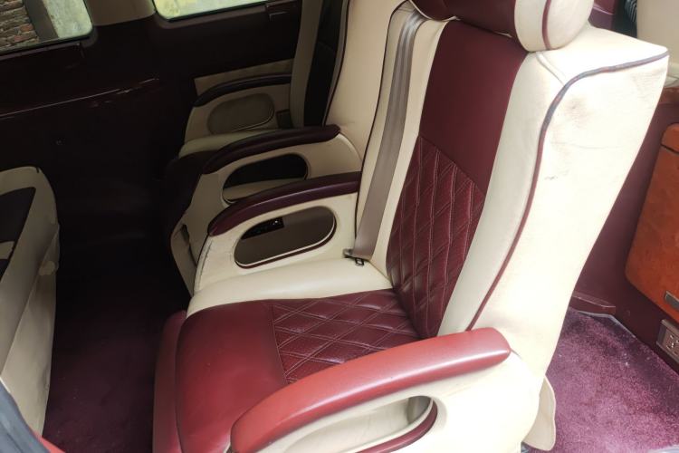 Used Mercedes-Benz Vito 2013 3.0L Elite Edition