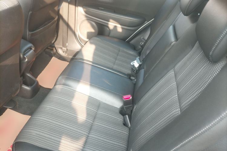 Used Honda Vezel 2016 1.8L CVT Front-Wheel Drive Pioneer Edition