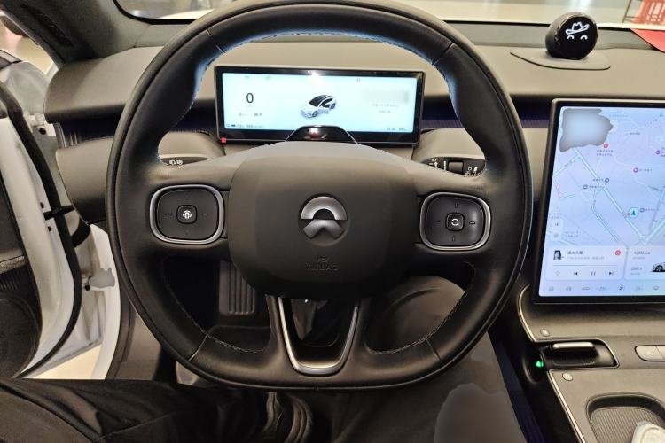Used Nio ET5 2022 75 kWh Steering Wheel