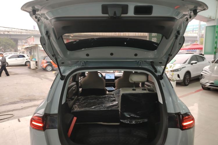 Used Wuling Bingo PLUS 2024 330 km Range Five-Seater Version