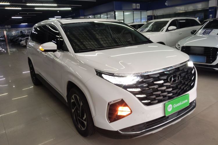 Used Hyundai Custo 2021 270TGDi Prestige LUX Front Right 45 Deg