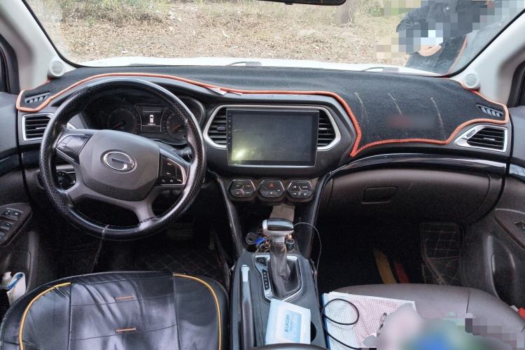 Used GAC Trumpchi GS4 2017 200T G-DCT Two-Wheel Drive Elite Edition Center Console