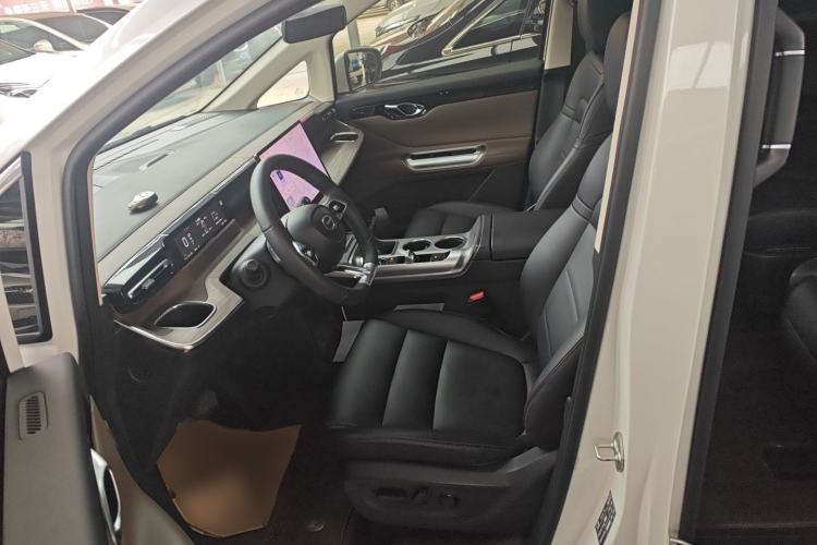 Used GAC Trumpchi E8 2024 Honor Series 2.0L Honor Edition