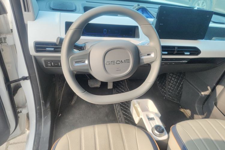 Used Geely Galaxy Panda 2024 Panda Mini 200km Endurance Bear