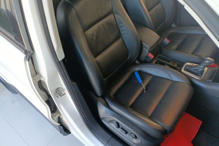 Used Volkswagen Tiguan 2015 1.8TSI Automatic Two-Wheel Drive Comfort Edition Right Front Seat