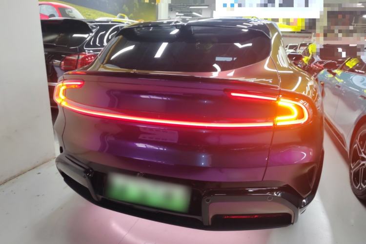 Used Xiaomi Auto YU7 2025 Ultra-Long Range High-Performance All-Wheel-Drive Max Edition
