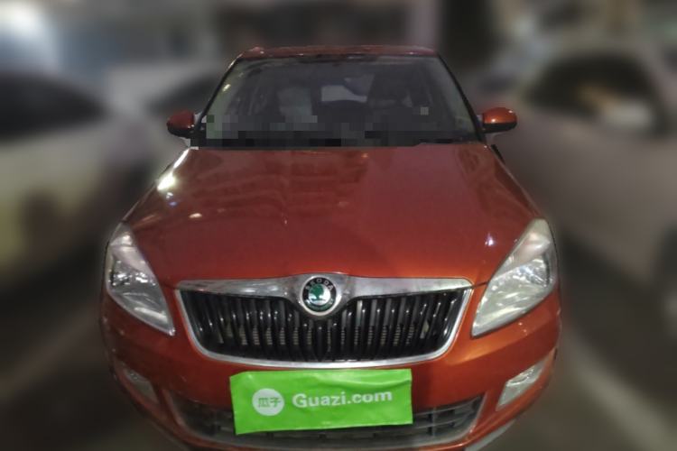 Used Skoda Fabia 2012 1.4L Automatic Crystal Edition
