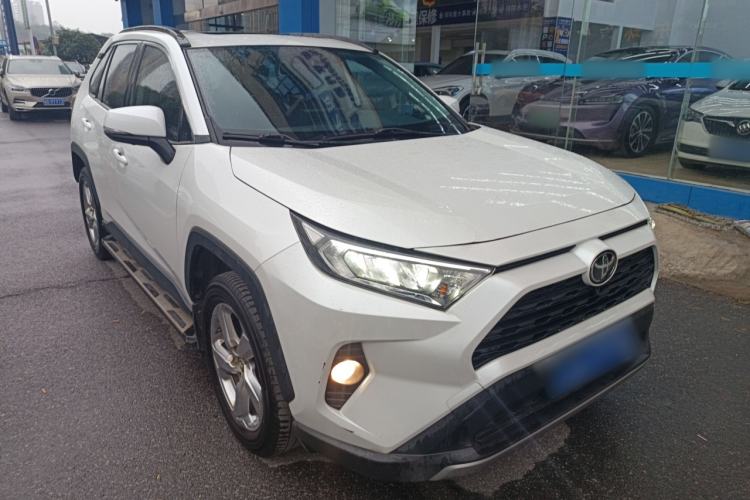 Used Toyota RAV4 2021 2.0L CVT Two-Wheel Drive Fashion Edition

