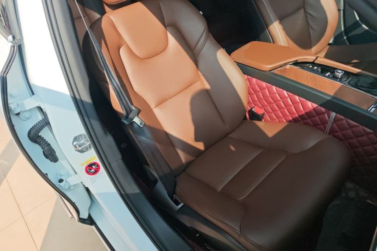 Used Volvo S90 2019 T5 Zhiyi Edition
