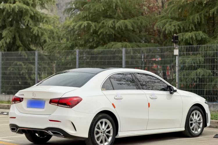 Used Mercedes-Benz A-Class 2021 A 200 L Sport Sedan Fashion Model
