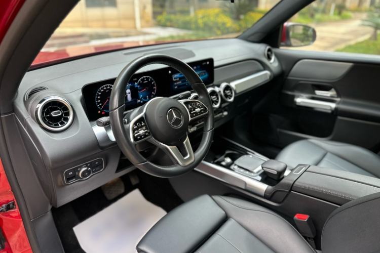 Used Mercedes-Benz GLB 2023 Refresh GLB 200 Fashion Edition
