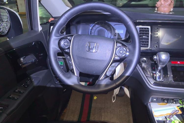 Used Honda Elysion 2019 2.0L Hybrid Luxury Edition
