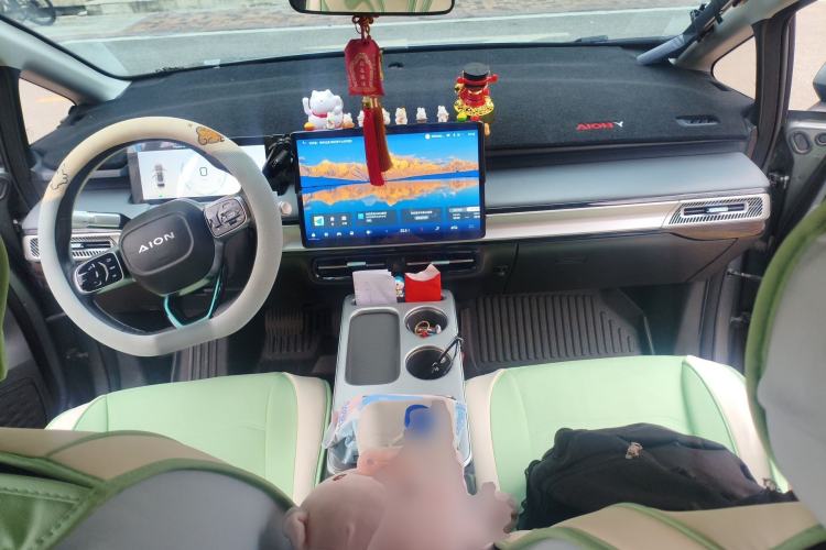 Used AION Y 2023 Younger