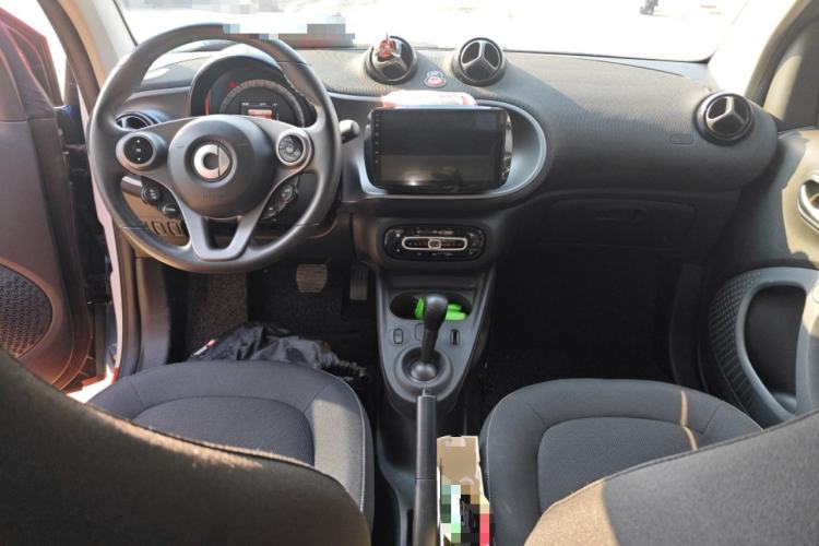 Used smart fortwo 2018 1.0L 52kW Hardtop Passion Edition China V Standard
