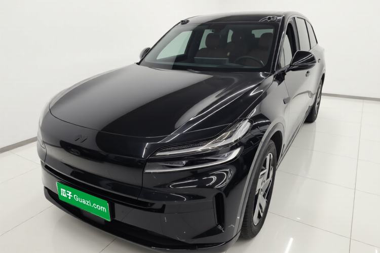 Used ONVO Luxeed L90 2025 Model—Ultra Six-Seater Version