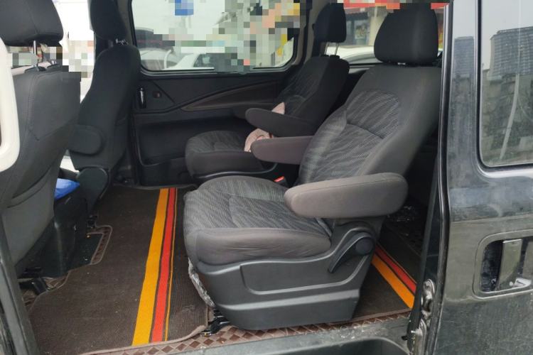 Used FORTHING Lingzhi PLUS 2021 2.0L Manual Comfort Model CNG 7-Seater
