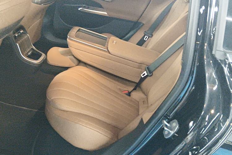 Used Mercedes-Benz E-Class 2024 Refresh E 300 L Stylish Edition Left Rear Seat