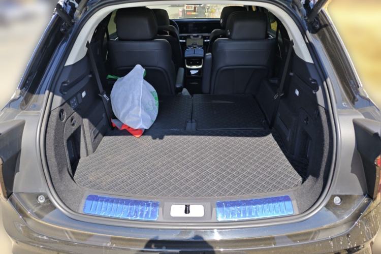 Used Hongqi E-HS9 2022 690 km Range Flagship Edition Six Seats Trunk