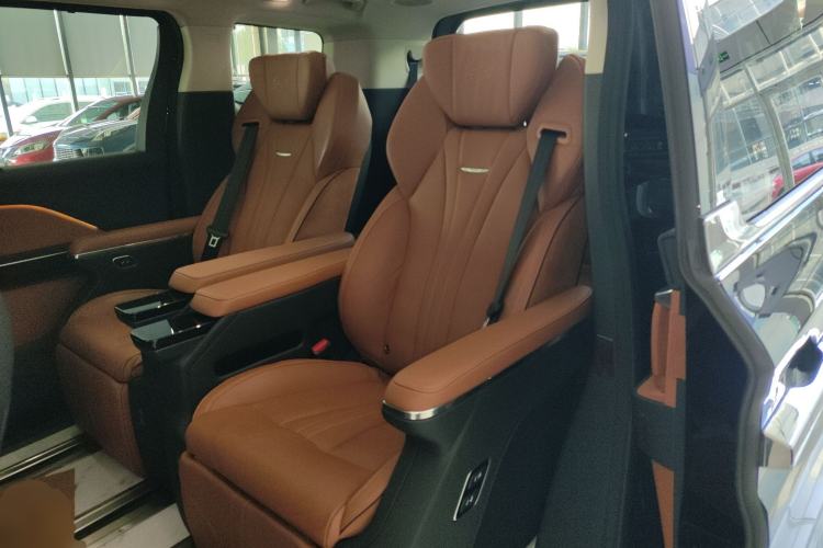 Used Hongqi HQ9 2023 2.0T Smart Connect Flagship Edition