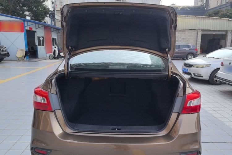 Used Nissan Sylphy 2019 1.6XV CVT Smart Connect Luxury Edition China VI Standard
