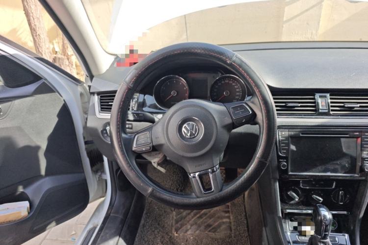 Used Volkswagen Bora 2015 Value Edition 1.6L Automatic Comfort Version