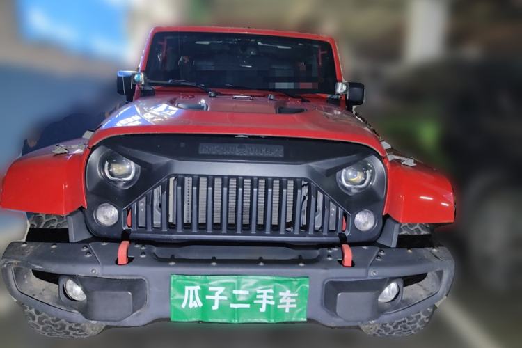 Used Jeep Wrangler 2014 3.0L Sahara Four-Door Edition Front