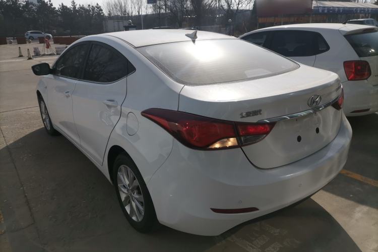 Used Hyundai Elantra (5th Generation / Langdong) 2016 1.6L Automatic Smart Version