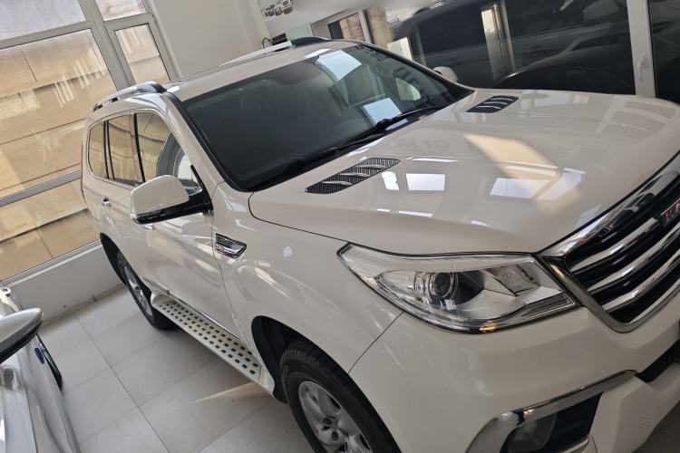 Used Haval H9 2016 2.0T Four-Wheel Drive Elite Version 5 Seats
