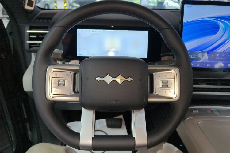 Used Formula Leopard Tai 7 2025 Model 190 km Four-Wheel Drive Ultra Edition Steering Wheel