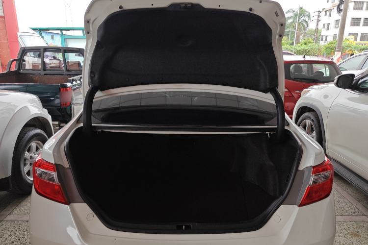 Used Toyota Camry 2013 2.0G Comfort Edition
