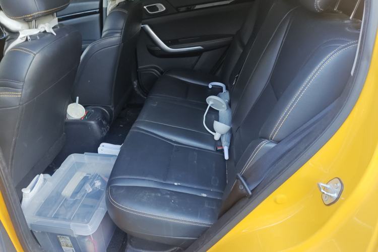 Used Dongfeng Aeolus AX4 2018 1.6L Manual Trendy Model with Sunroof Left Rear Seat