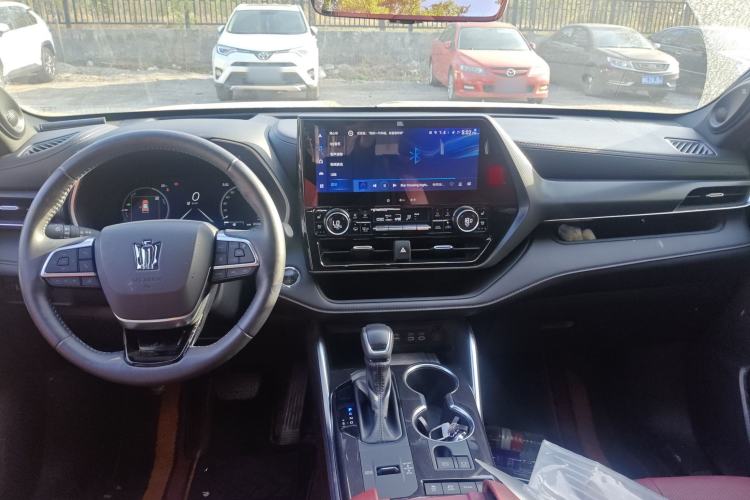 Used Toyota Crown Kluger 2023 2.5L HEV Four-Wheel Drive Flagship Edition Center Console